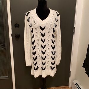 Lane Bryant white/navy knit sweater xl 14/16